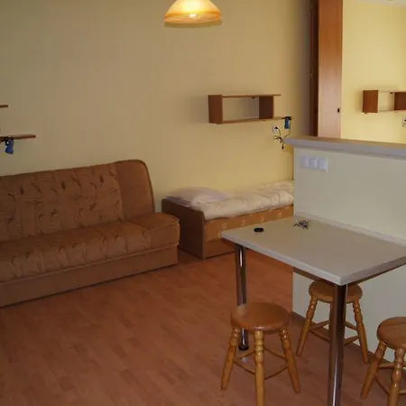 Apartamenty Goscinne Med-Palace Niemodlin Esterno foto